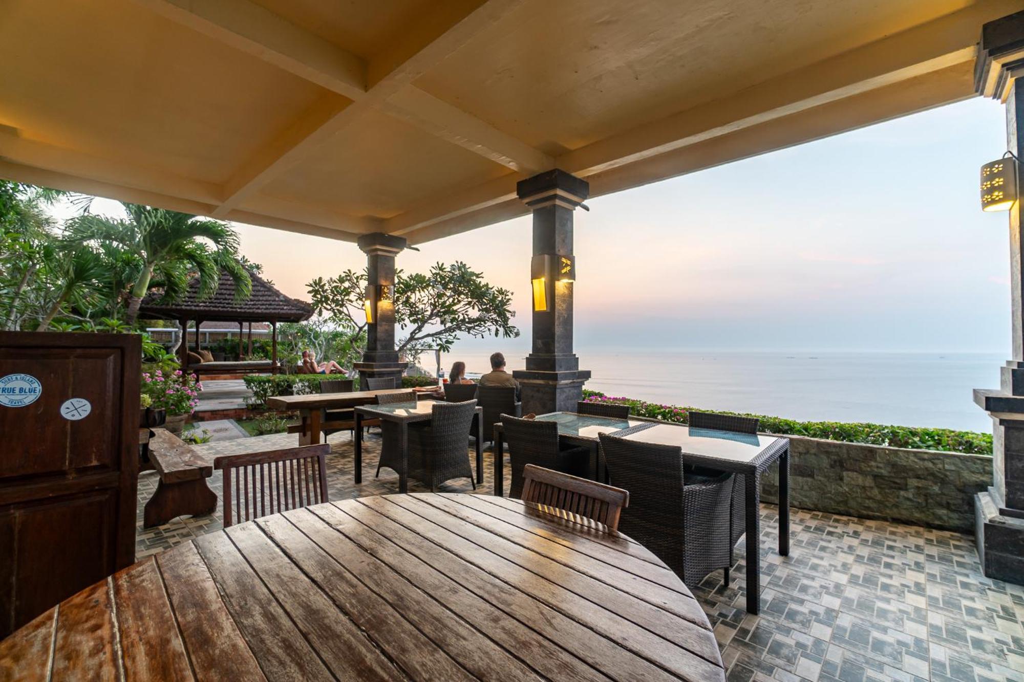 Hotel Kembang Kuning Uluwatu Exterior foto